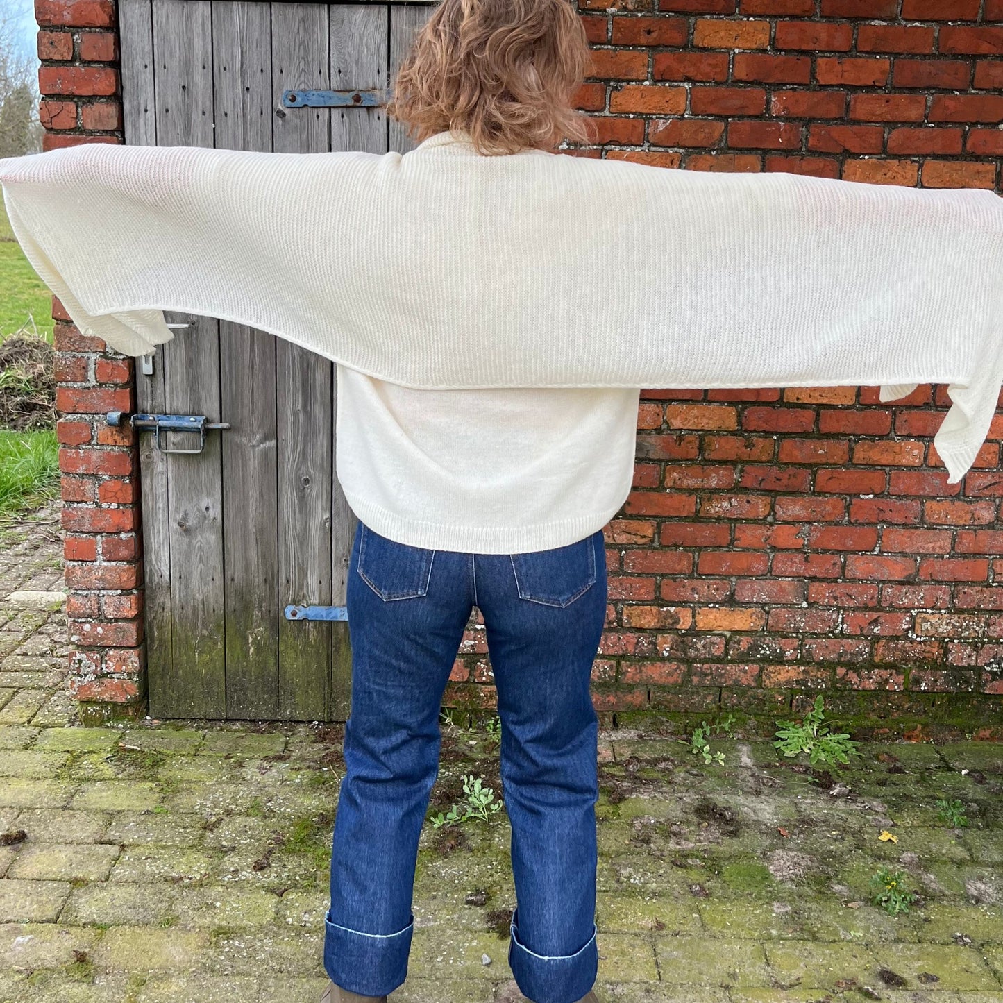 Adrienne sjaal natural white.