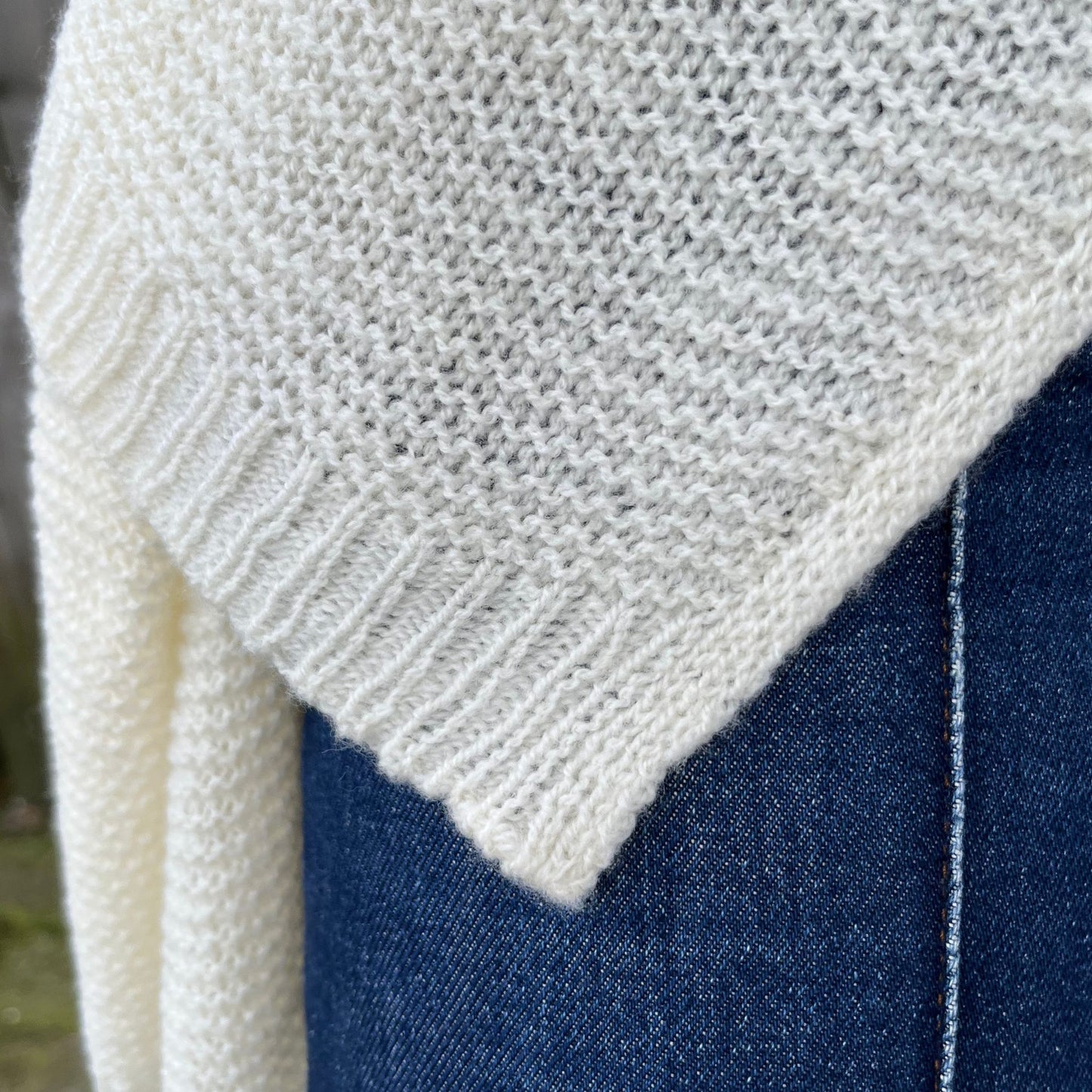 Adrienne sjaal natural white.