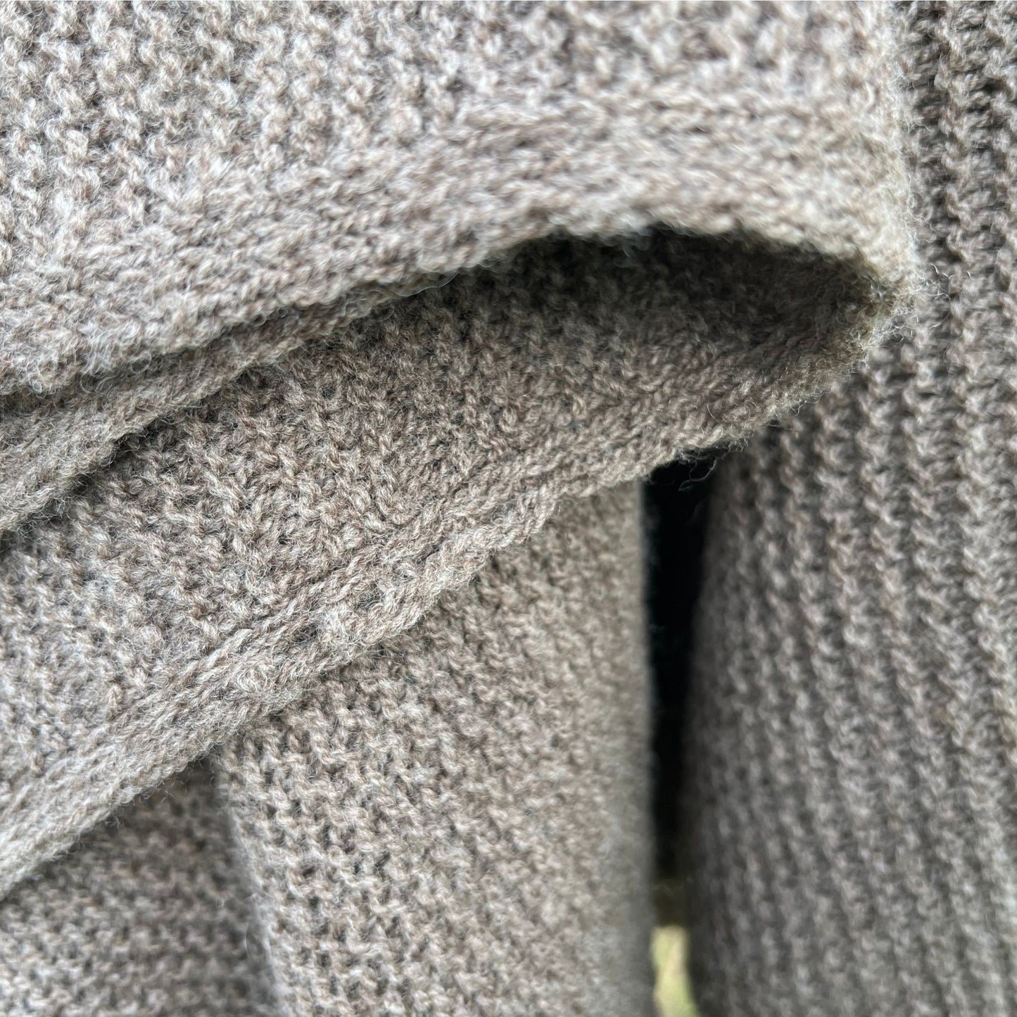 Adrienne sjaal natural mocha.