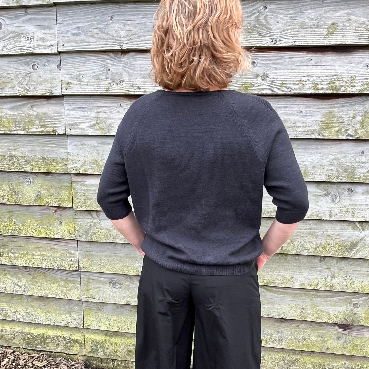 Camilla trui almost black.