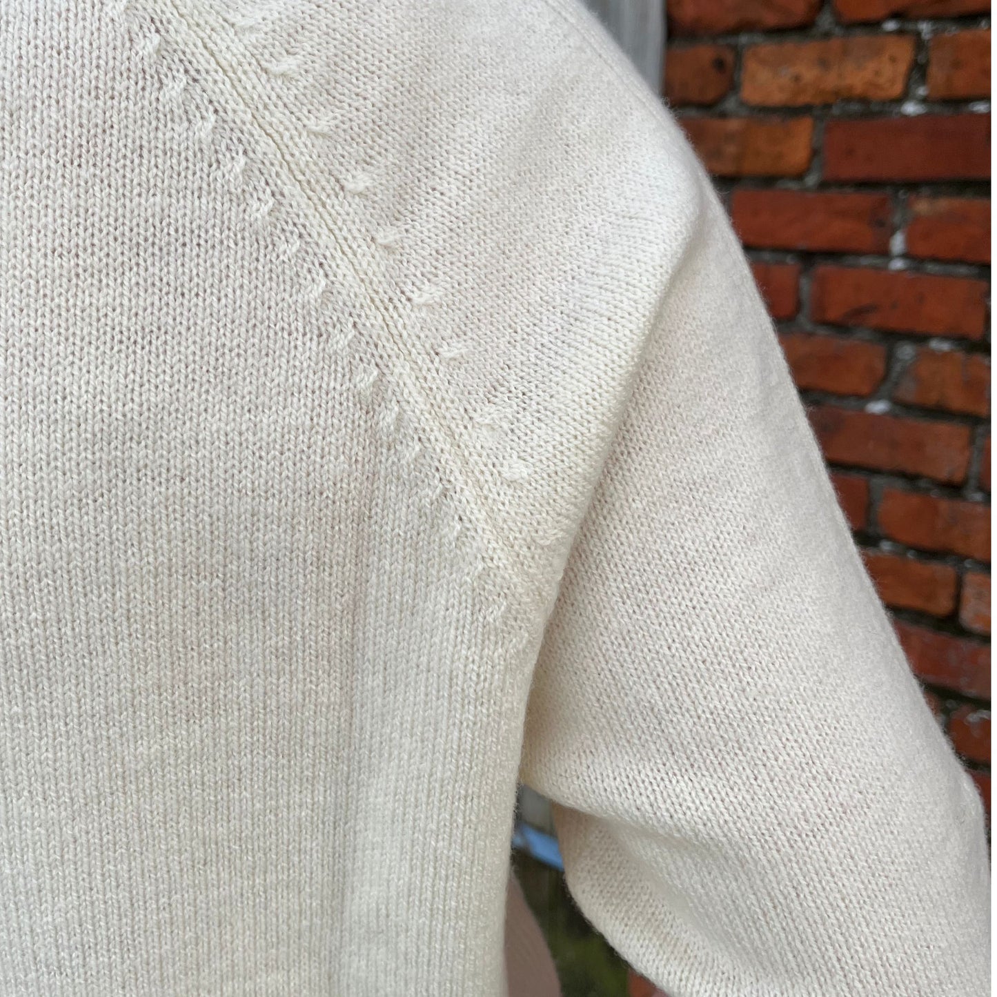 Camilla trui natural white.