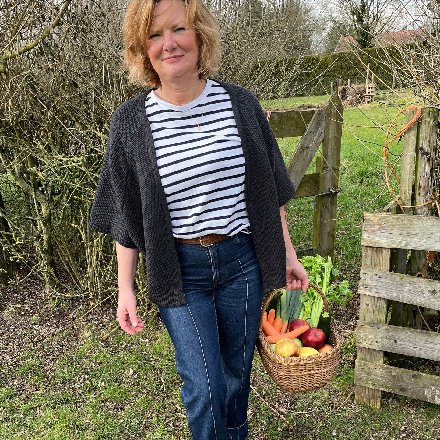 Lydie vest almost black.