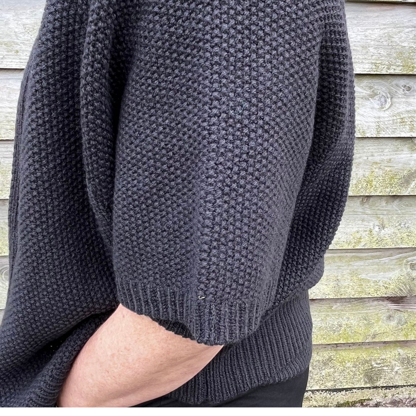 Lydie vest almost black.