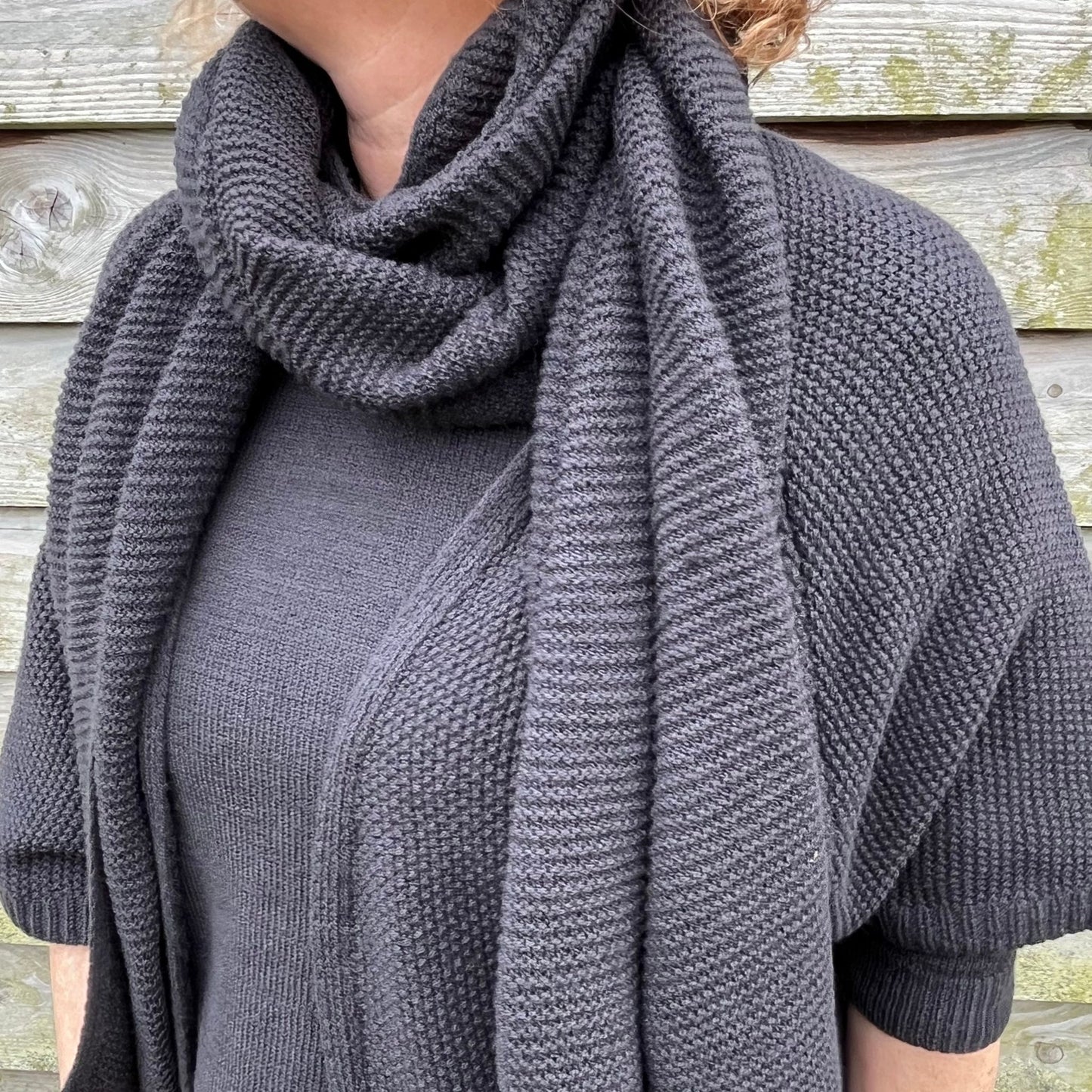 Lydie vest almost black.