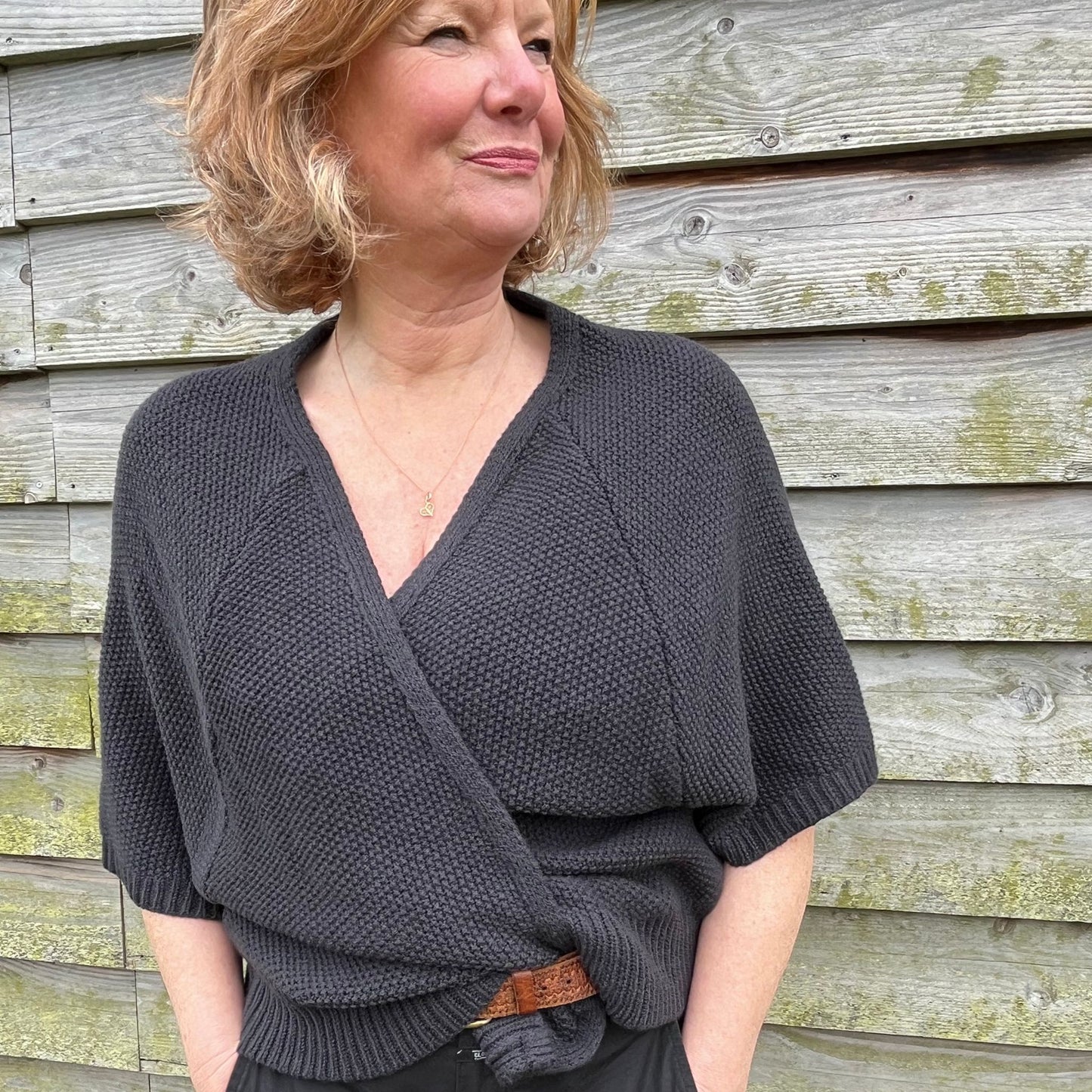 Lydie vest almost black.