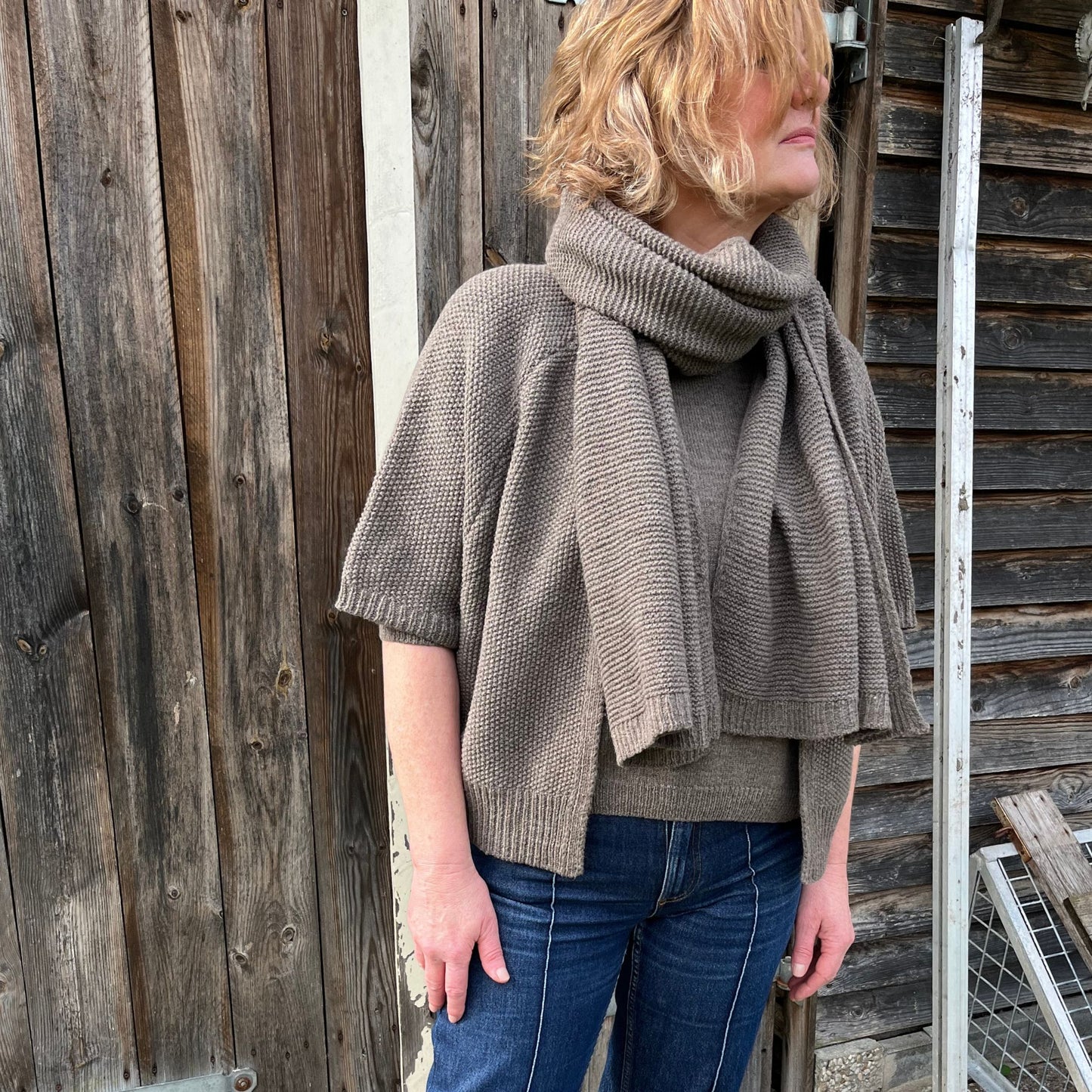 Lydie vest natural mocha.