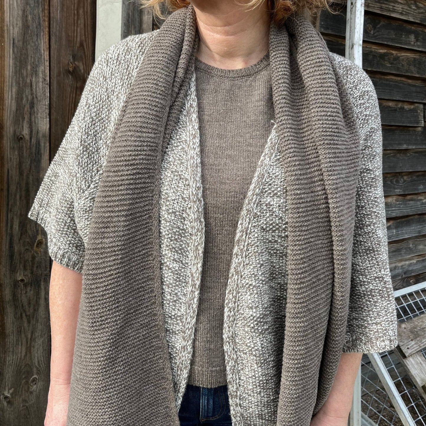 Lydie vest natural white mocha.