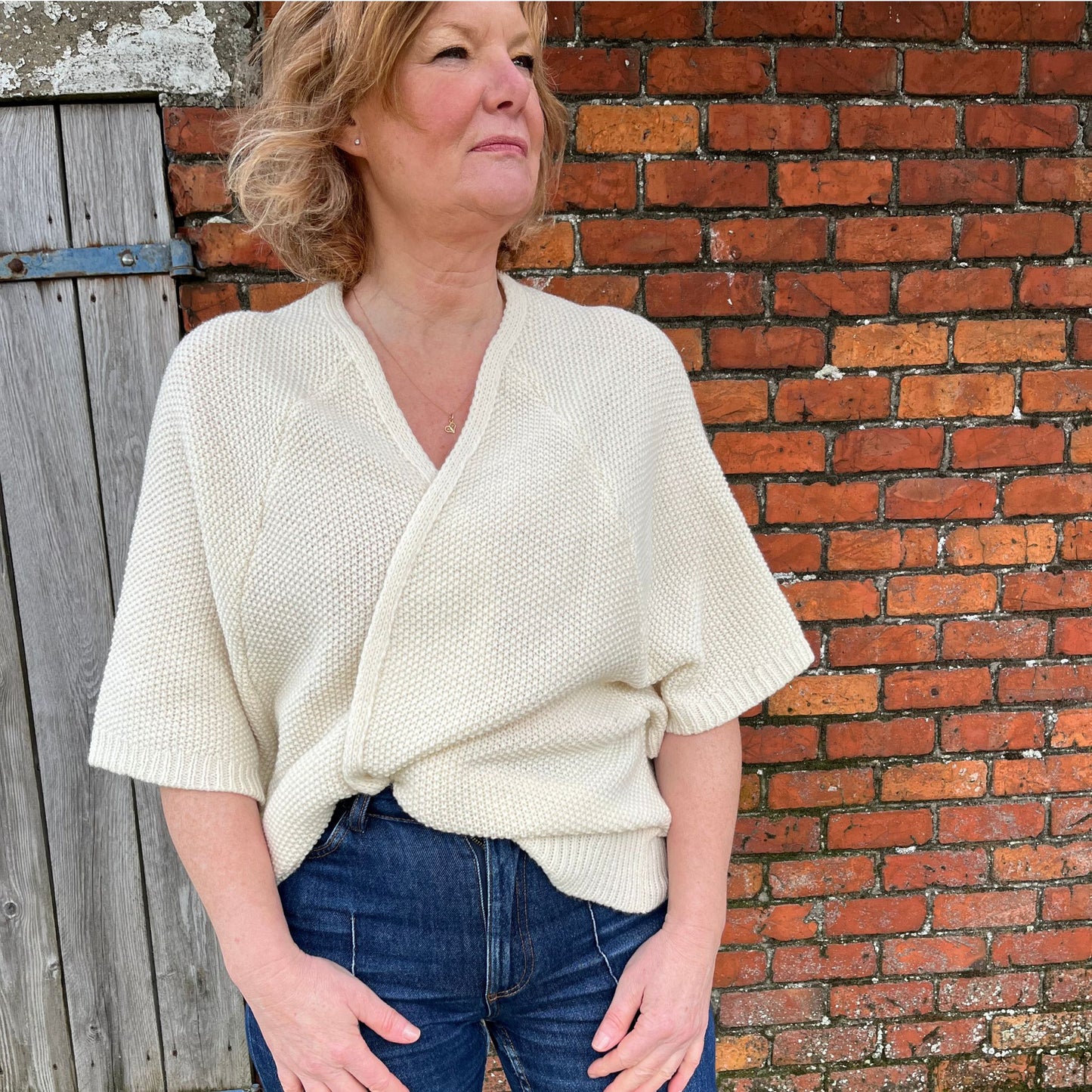 Lydie vest natural white.