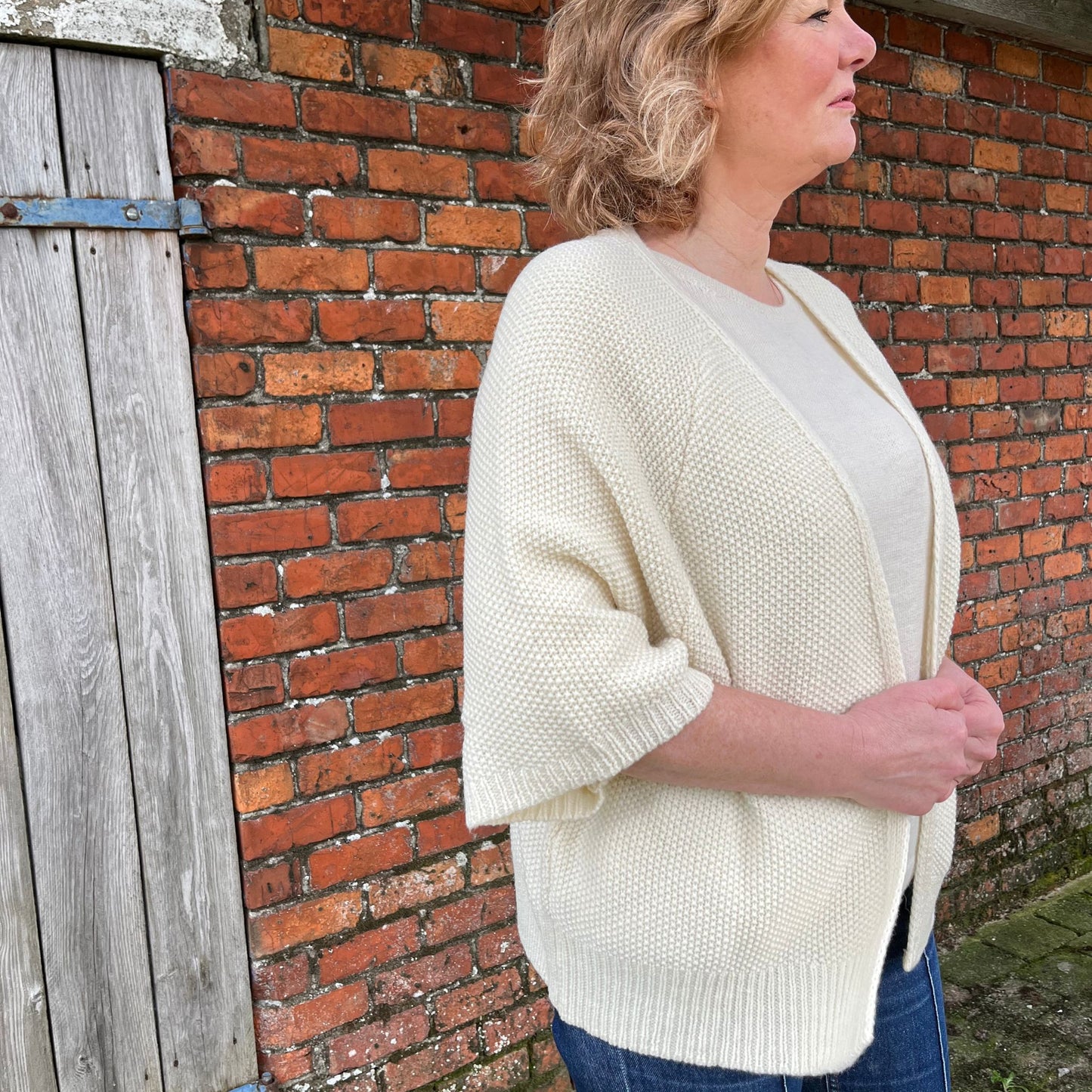 Lydie vest natural white.